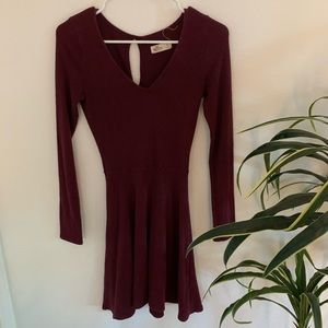 burgundy v neck Hollister sweater dress